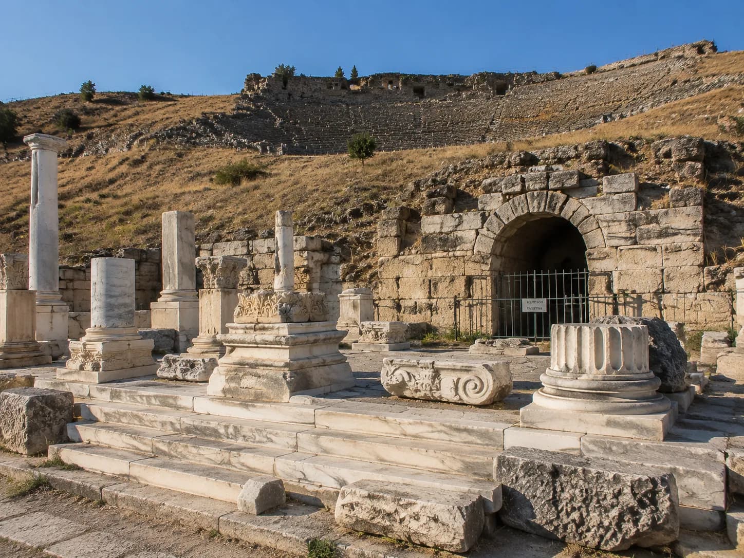 Temple of Apollo & the Plutonium in Pamukkale